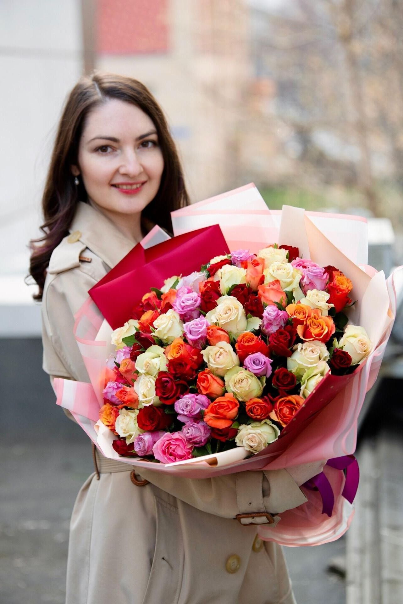 ロシアのミティシ出身の花屋でヌーディストのナタリア