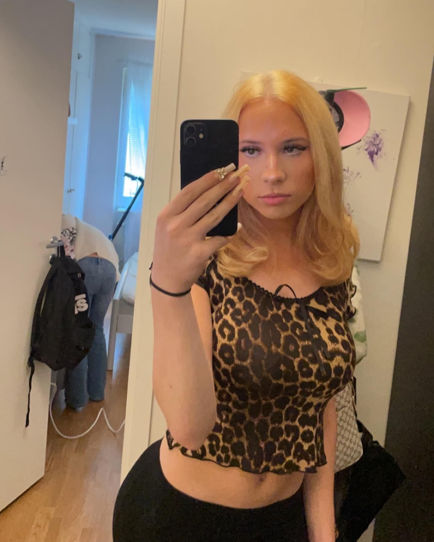 Trans suédoise/arabe de 18 ans