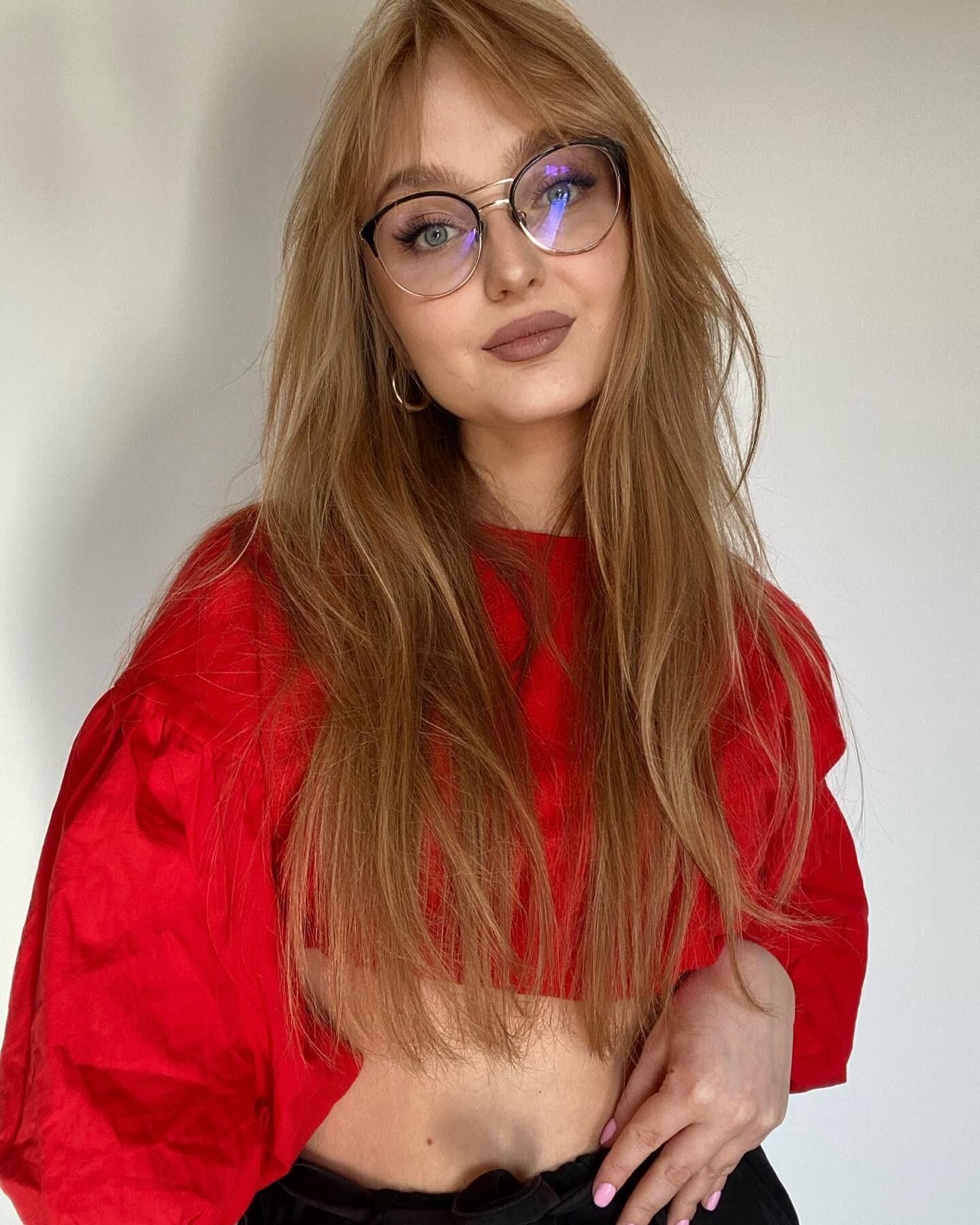 Asie jolie blonde insta teen