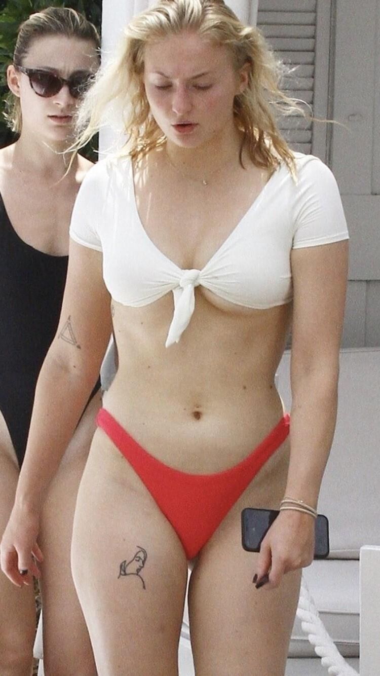 Sophie Turner leaked