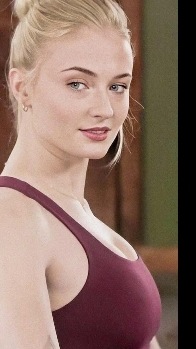 Sophie Turner leaked