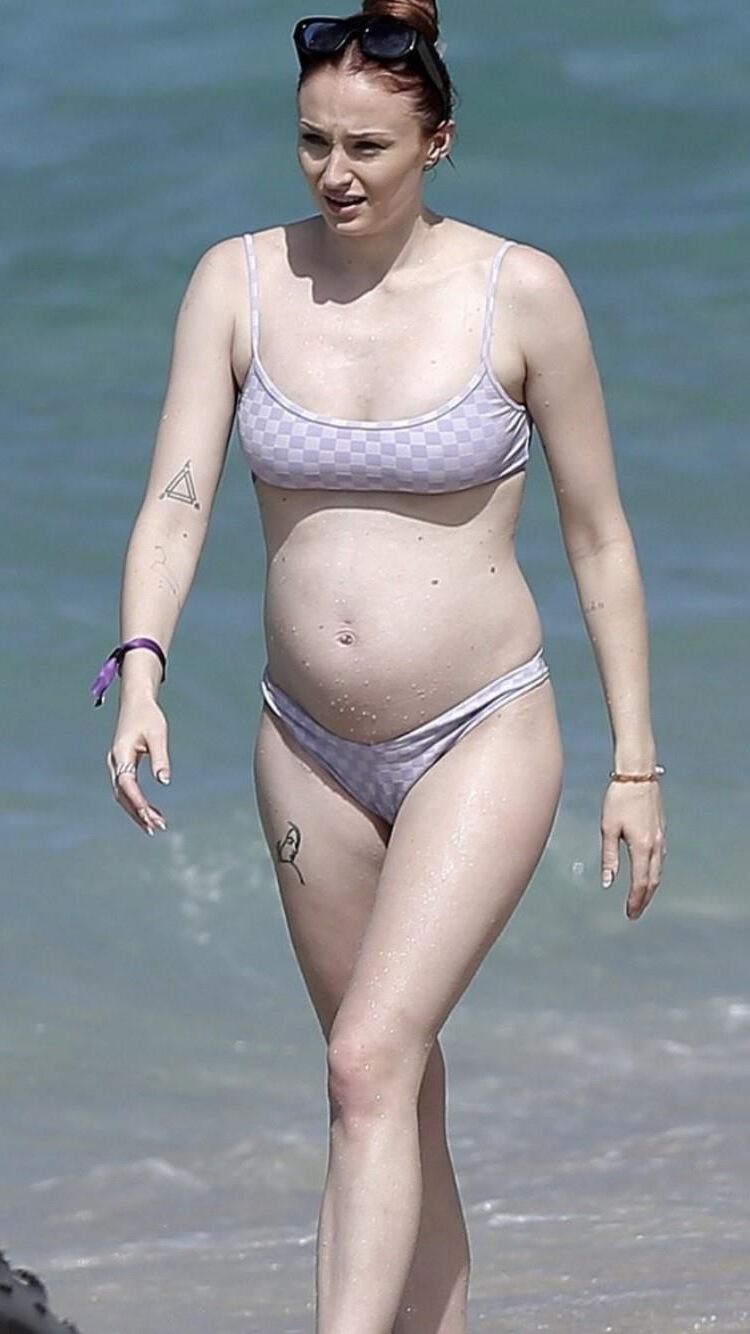 Sophie Turner leaked