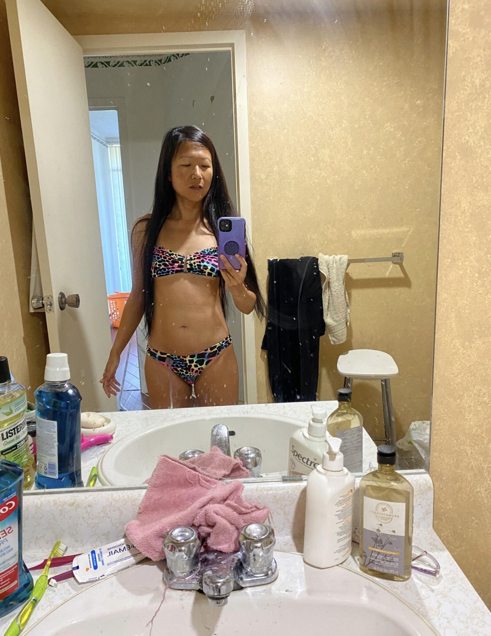 カナダ出身の日本人妻リンの写真が流出