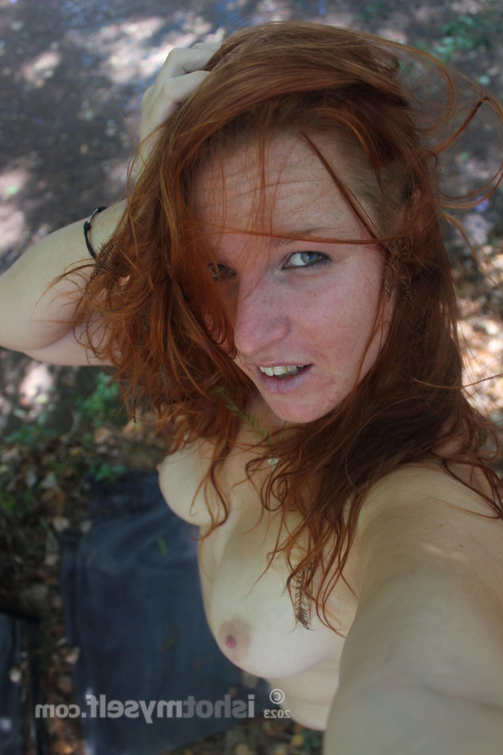 rebecca czech republic redhead amateur self shot 