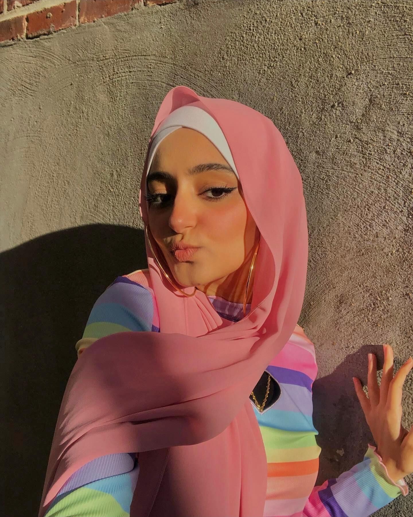 Luli adolescente hijabi chica