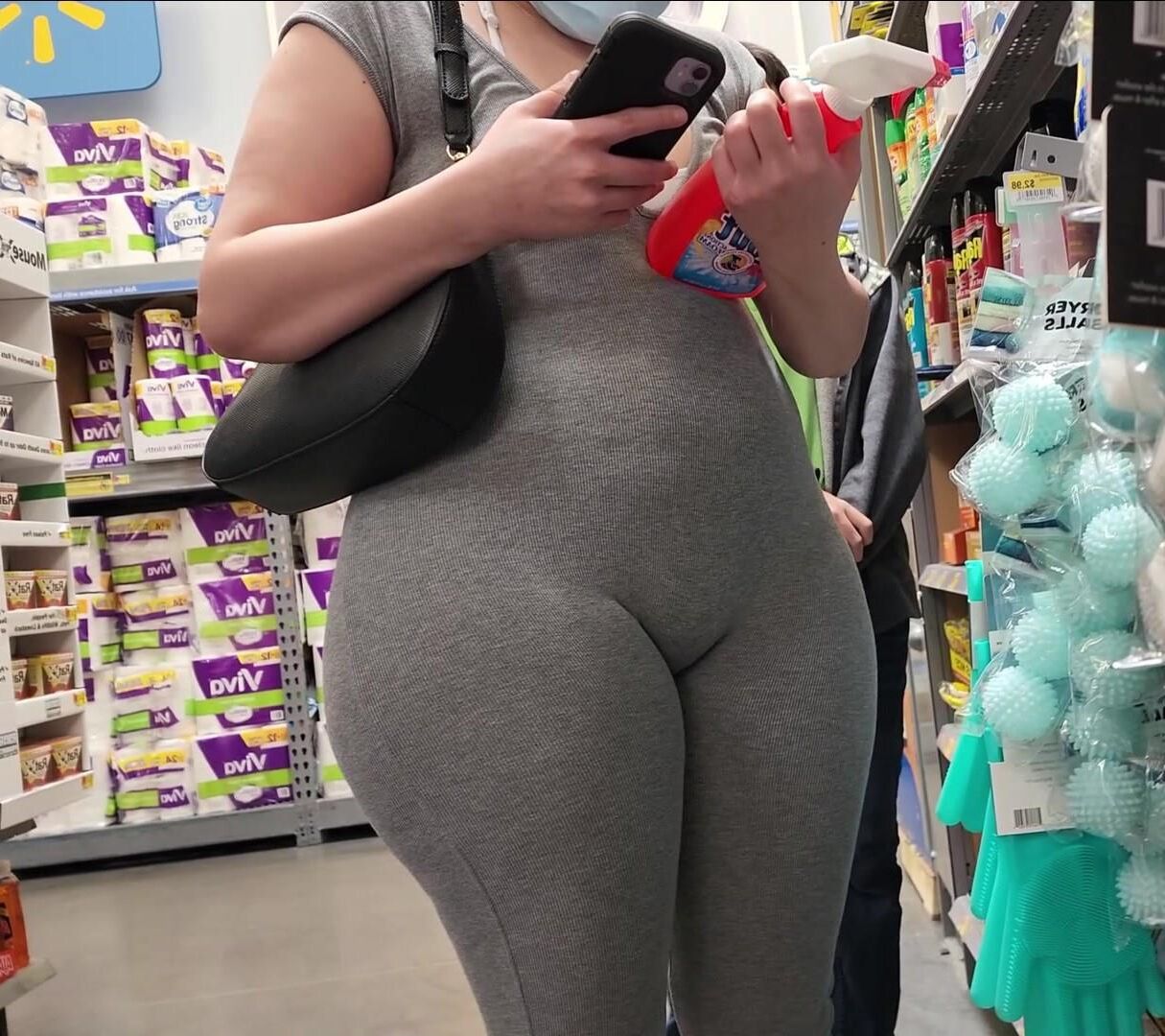 Candid Pawg Latina Trentenaire Reine du butin à fossettes !