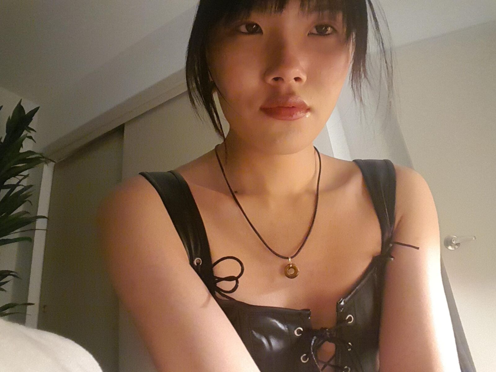 Bao Yi, salope asiatique amateur