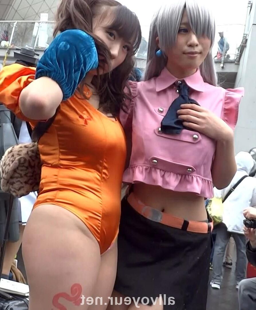 Japanese Teens Cosplay sexy Downblouse and Upskirts 