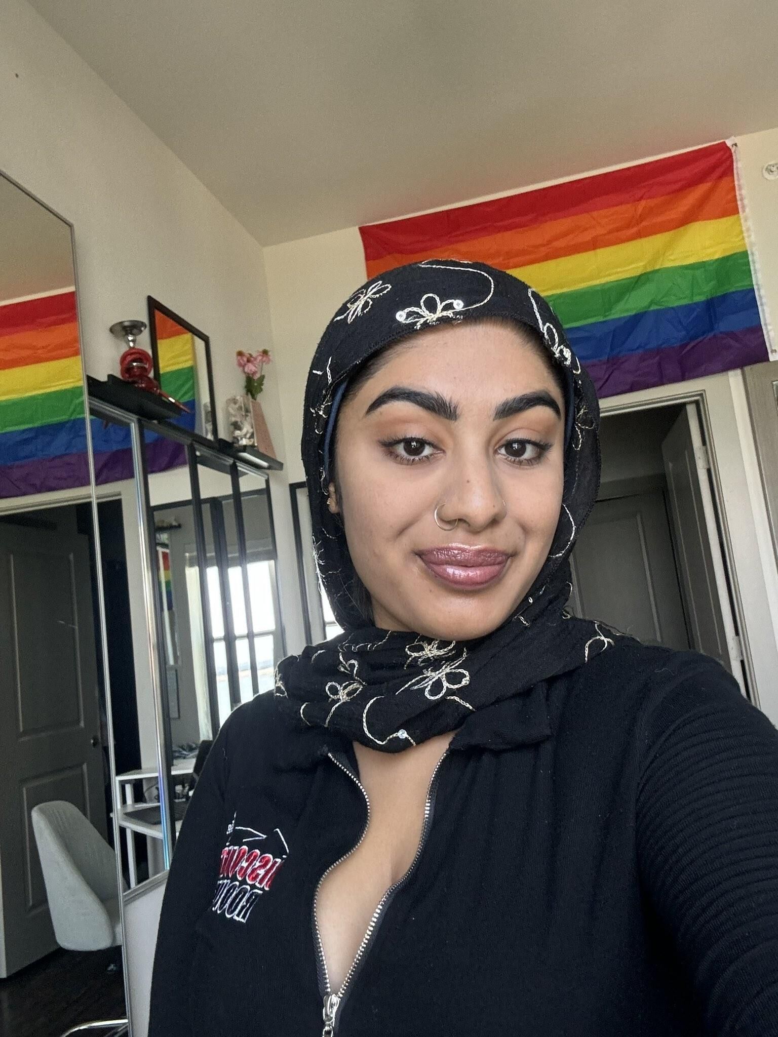 Muslim lesbian teen at UK 