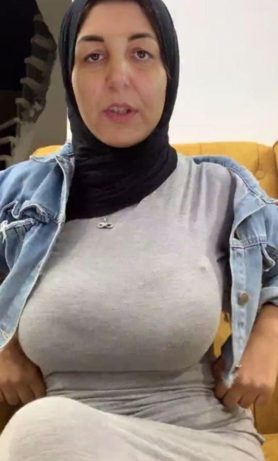 Árabe Hijabi Puta Musulmana Puta Madura Mamá