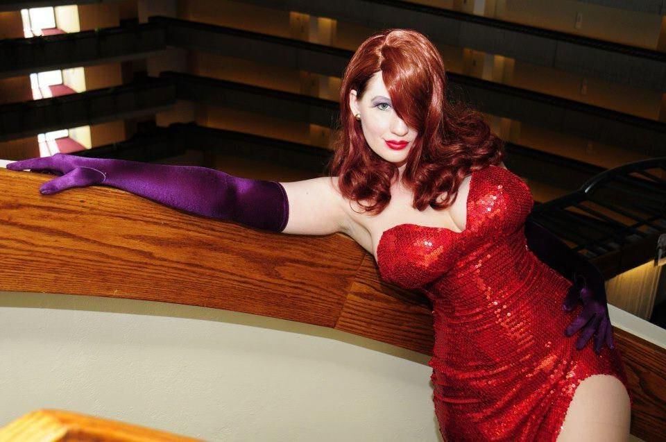 Jessica Rabbit a des ennuis rousses empilés