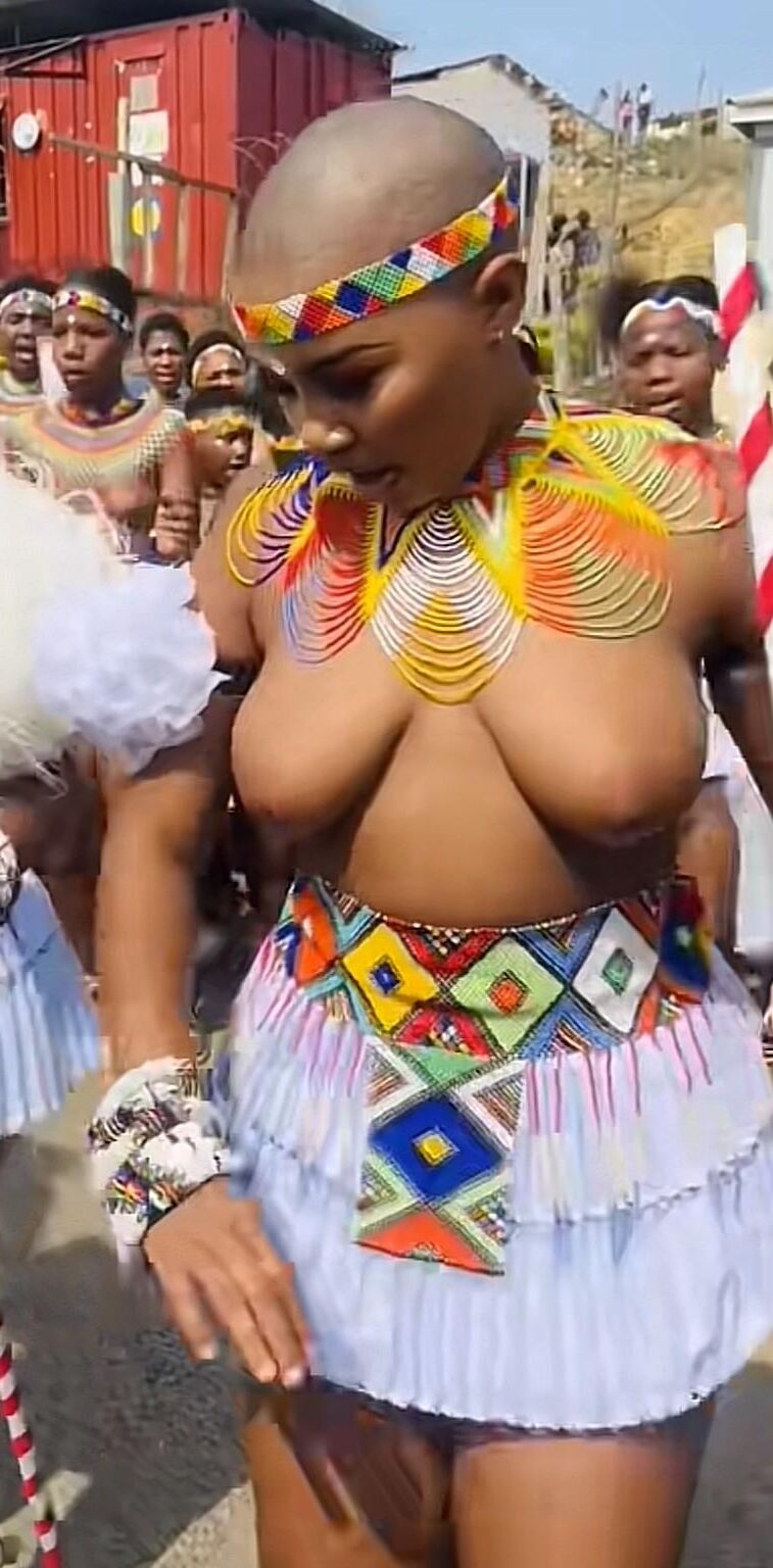 Tetas tribais