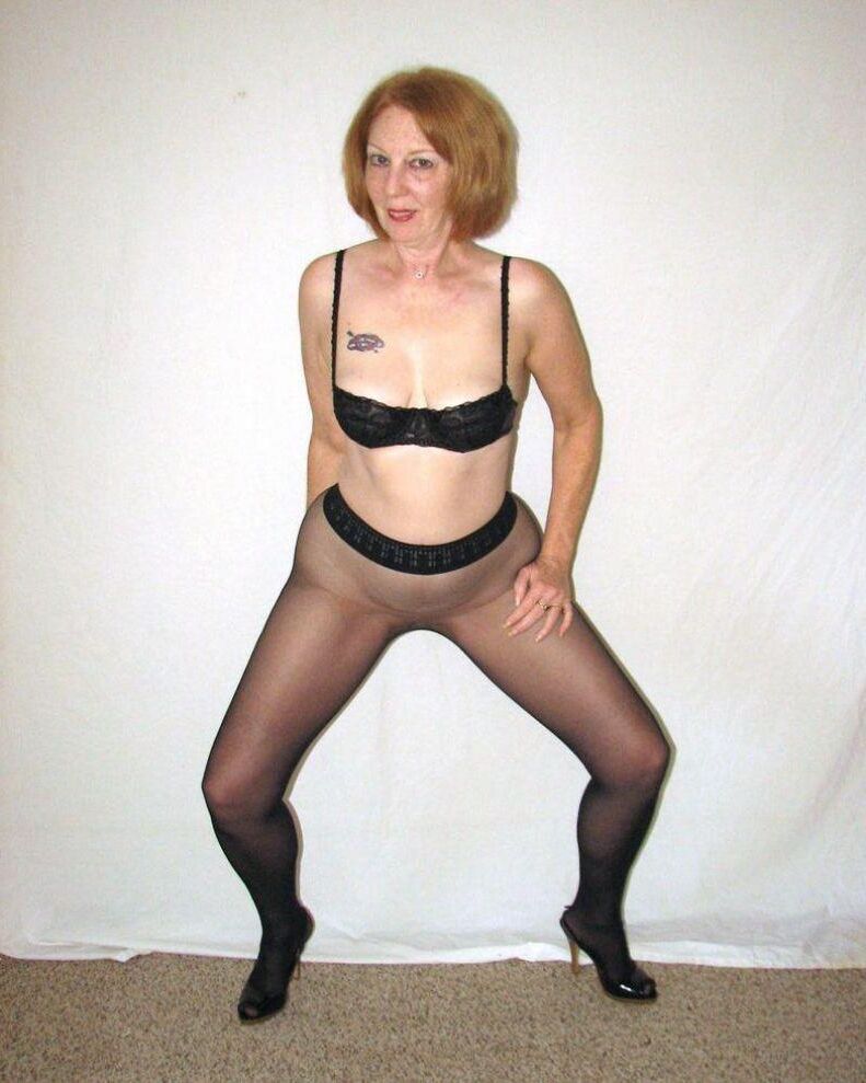 Fancy Nancy in seamless nylon pantyhose