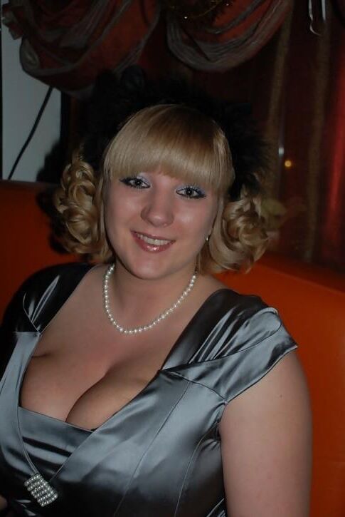 Vollbusige russische MILF Tatiana aus Smolensk