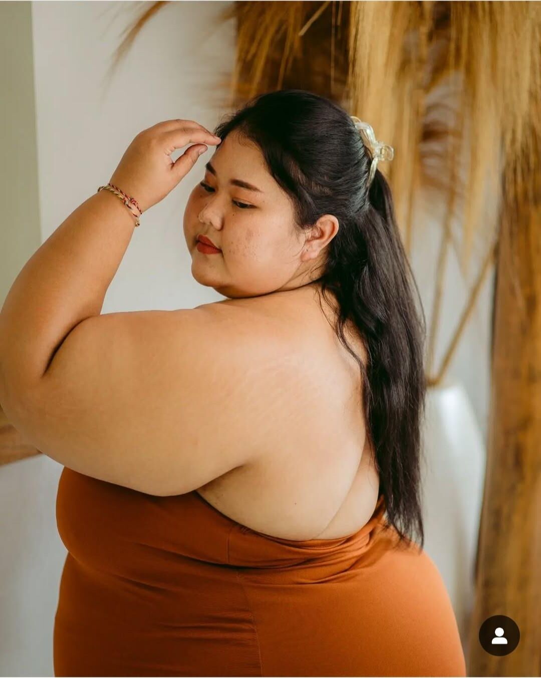 lidyalilana Asiatische BBW aus Indonesien mit GROSSEN BRÜSTEN