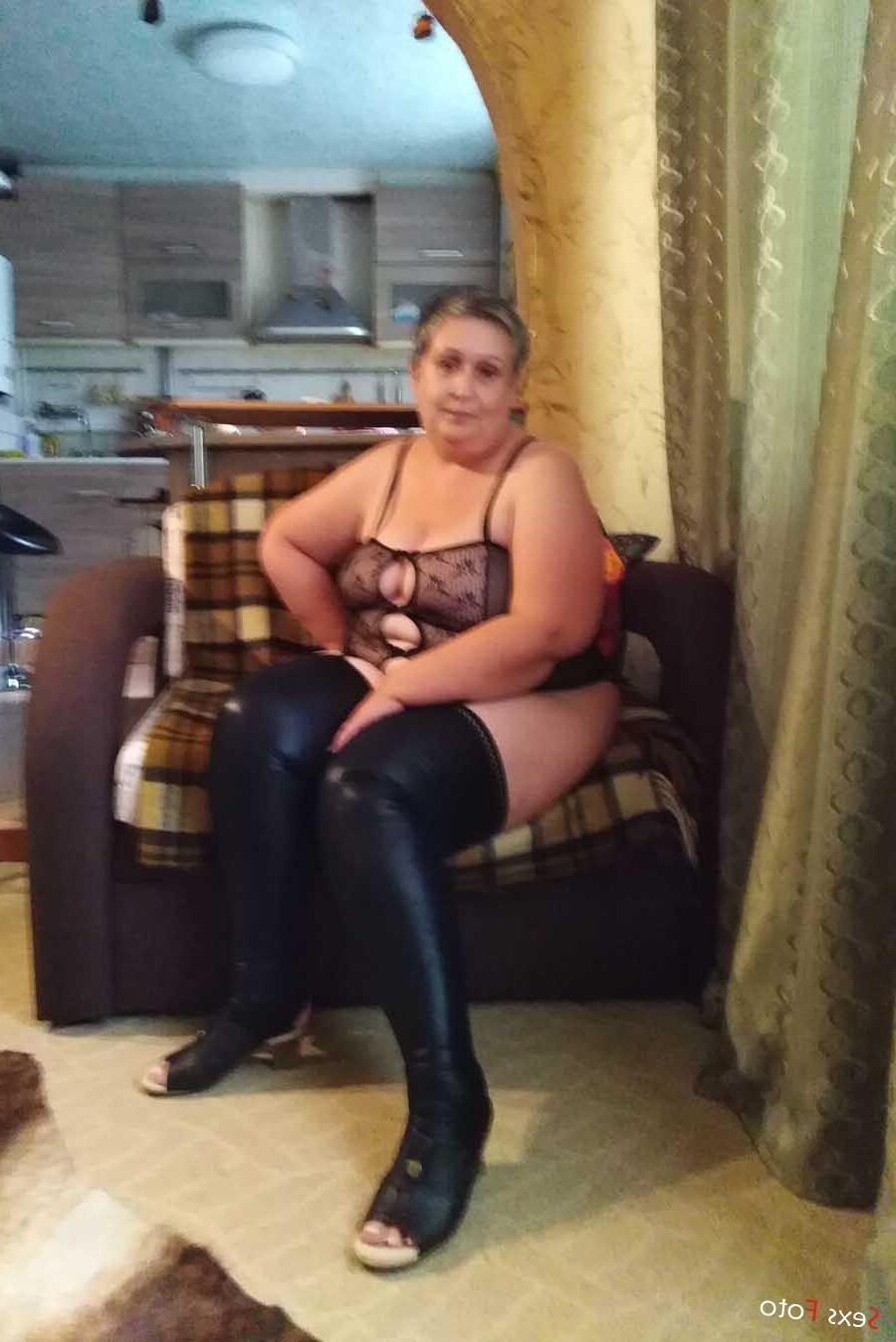 BBW Russian mature Yulia from Sankt Petersburg