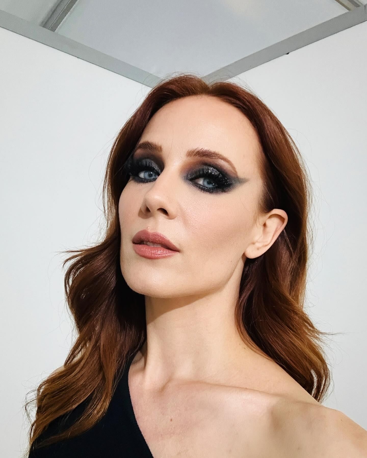 Simone Simons (cantor holandês) ()