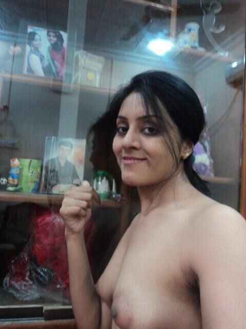 Esposa paki e suas selfies de topless