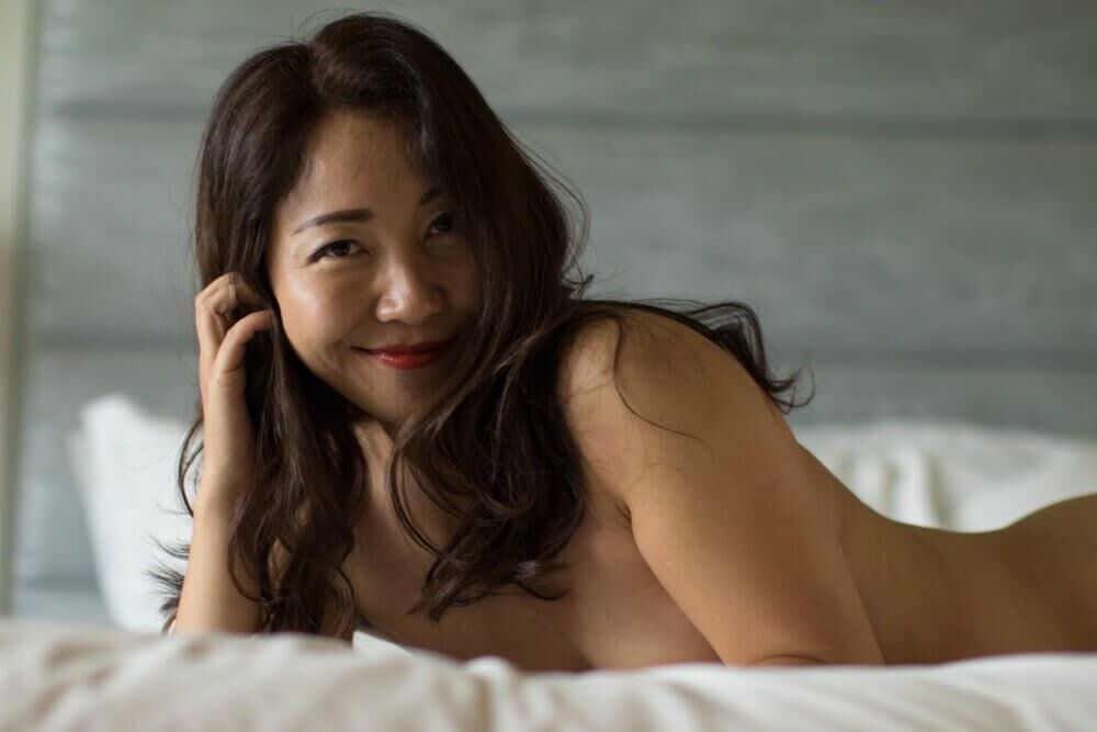 Asiatische Frau Boudoir