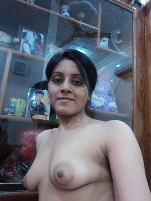 Esposa paki e suas selfies de topless