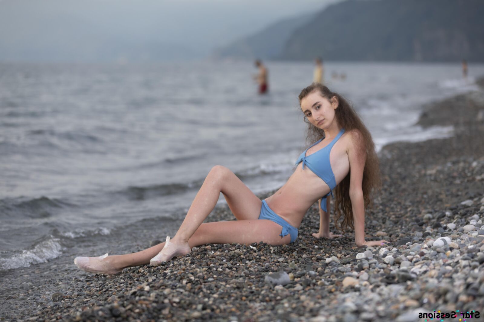 Russisches Mädchen Tika im Bikini