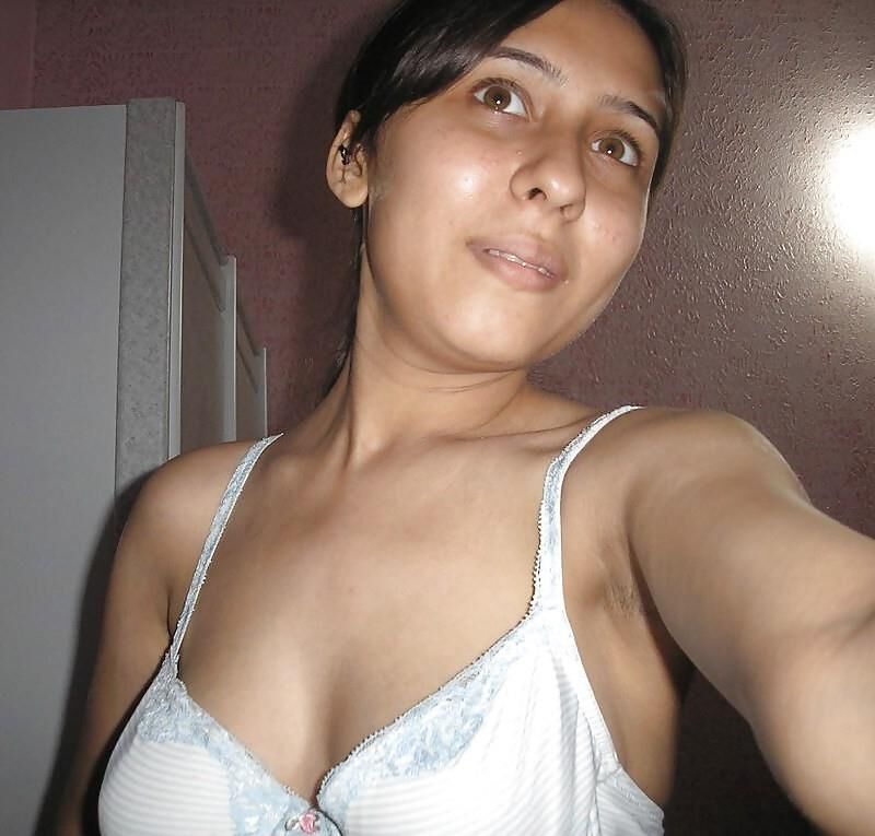 Amateur Indian MILF Disrobed 