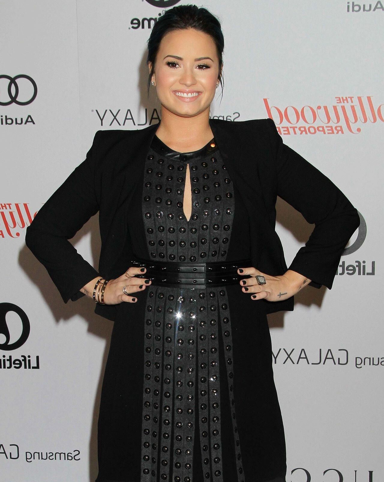 Demi Lovato - Premios Cosmopolitan Fun, Fearless Latina