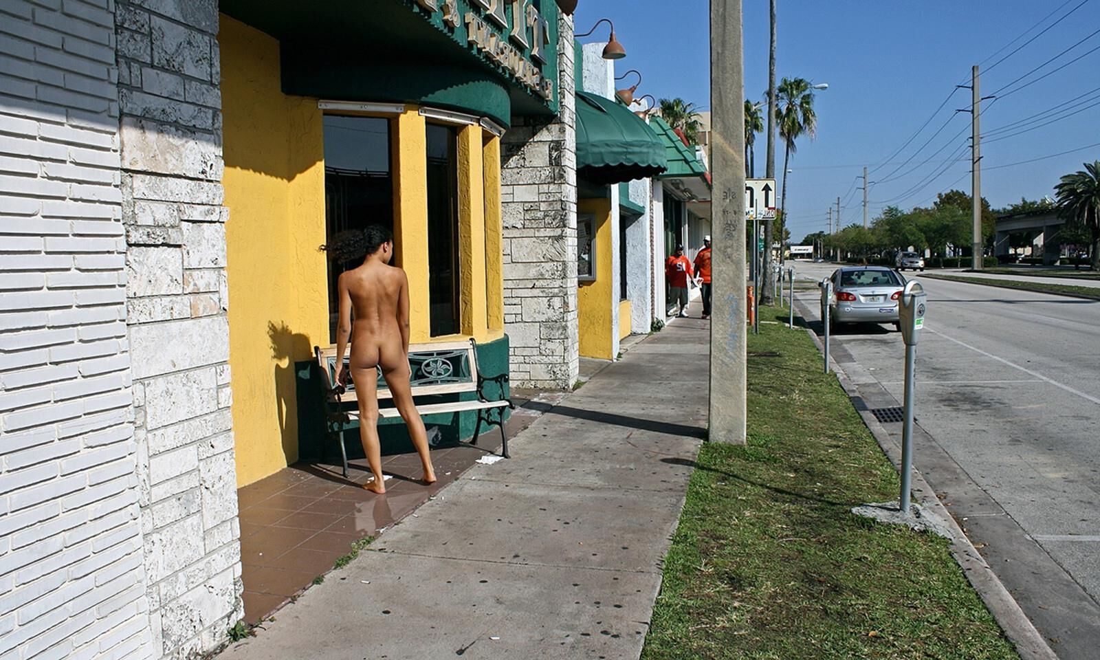 Tina Latina ALOS Pretty Exhibitionista Pasks desnudos en Miami