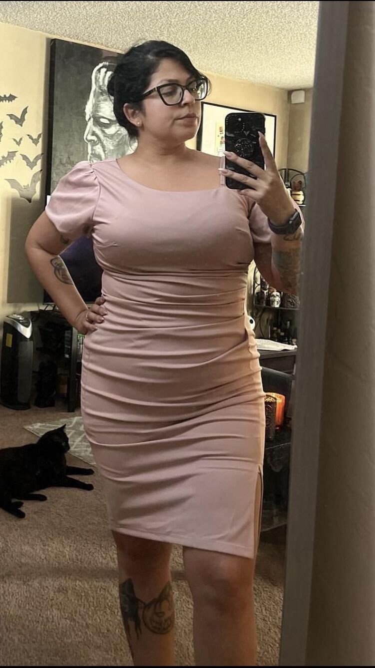 Big Tits Pinup mollig sexy latina goth