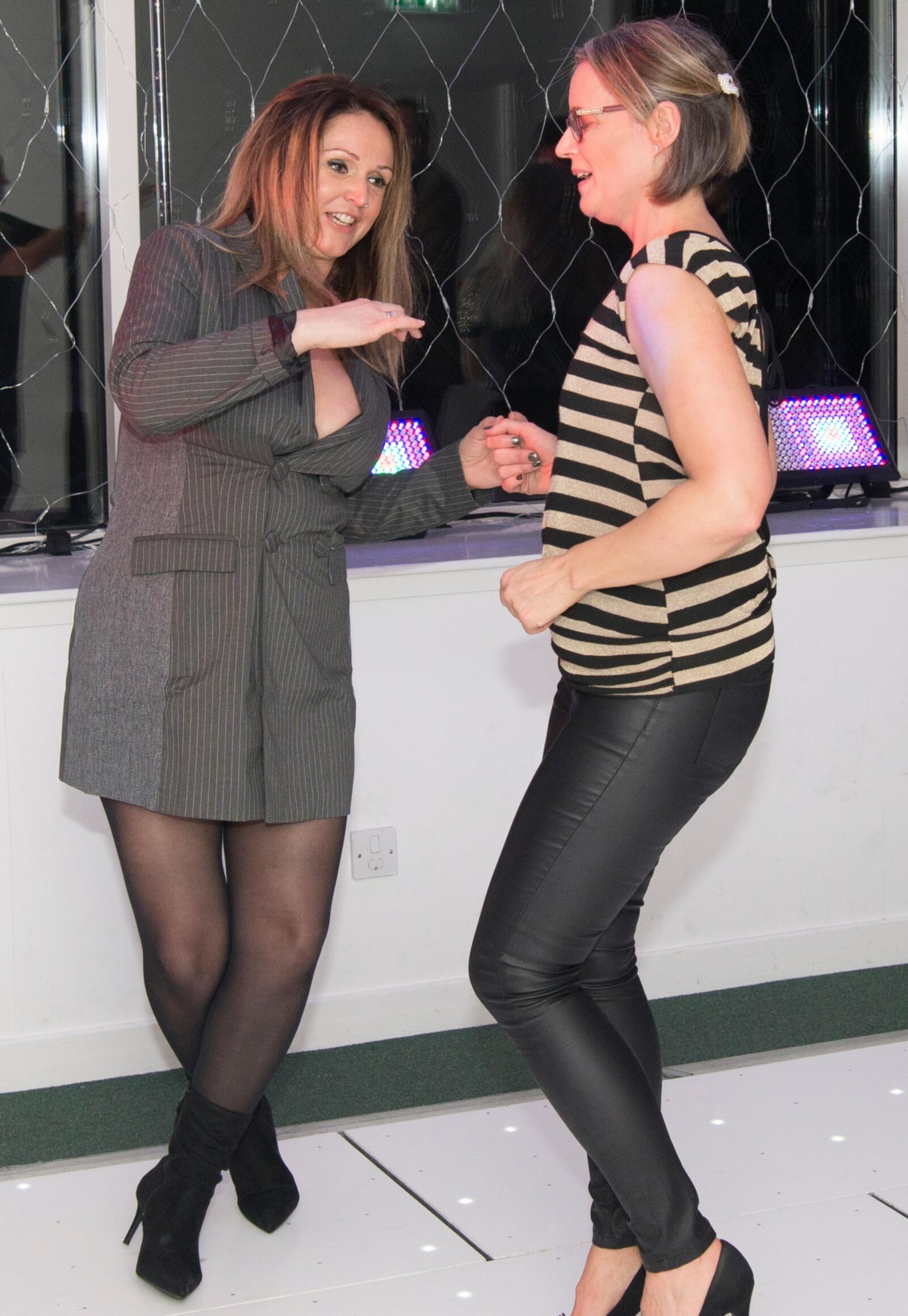 Real Life Pantyhosed MILFs Other Guys Women