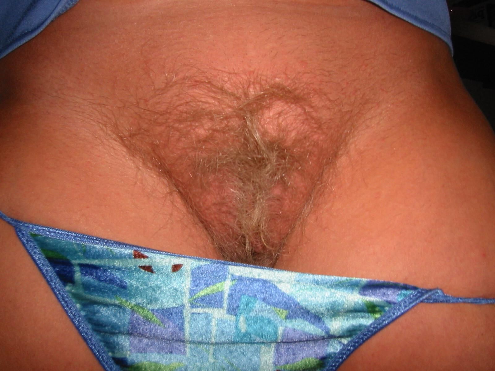 Salope mature blonde américaine Tina
