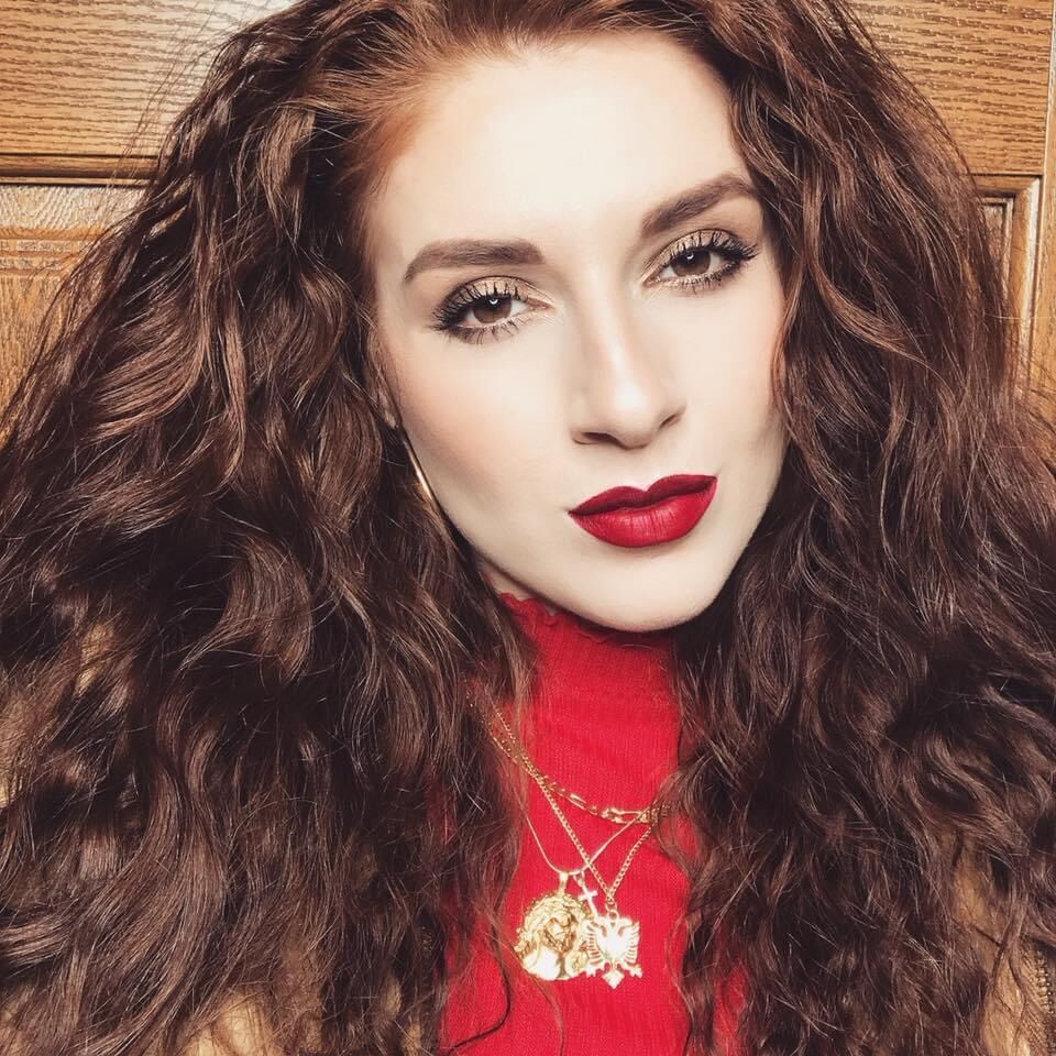 Albanais Francina Juncaj