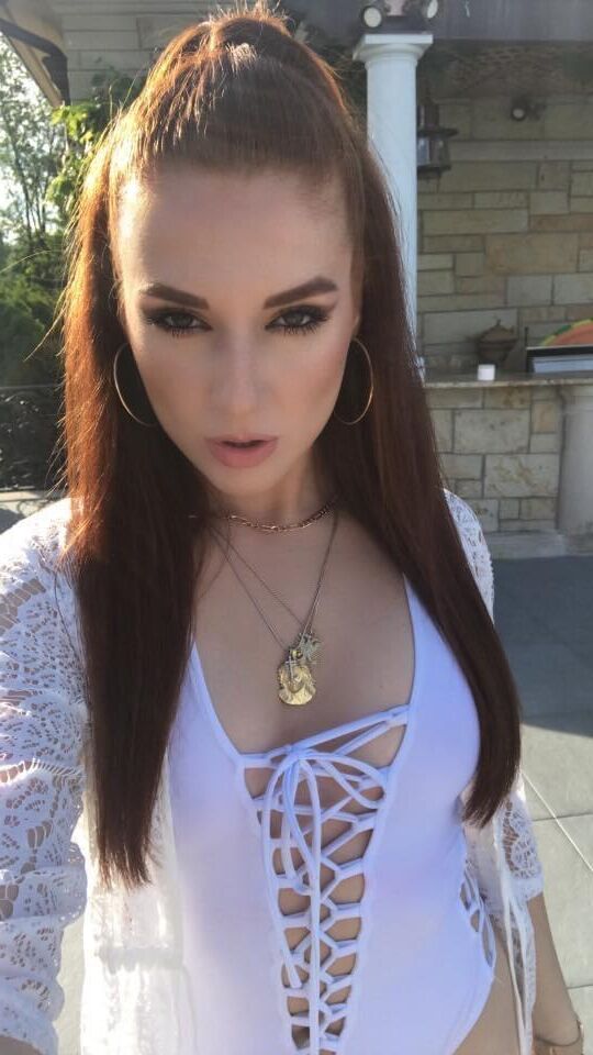 Albanais Francina Juncaj