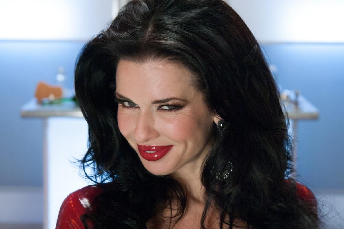Veronica Avluv et Francesca le Smoking Hot Squirting Anal Milfs