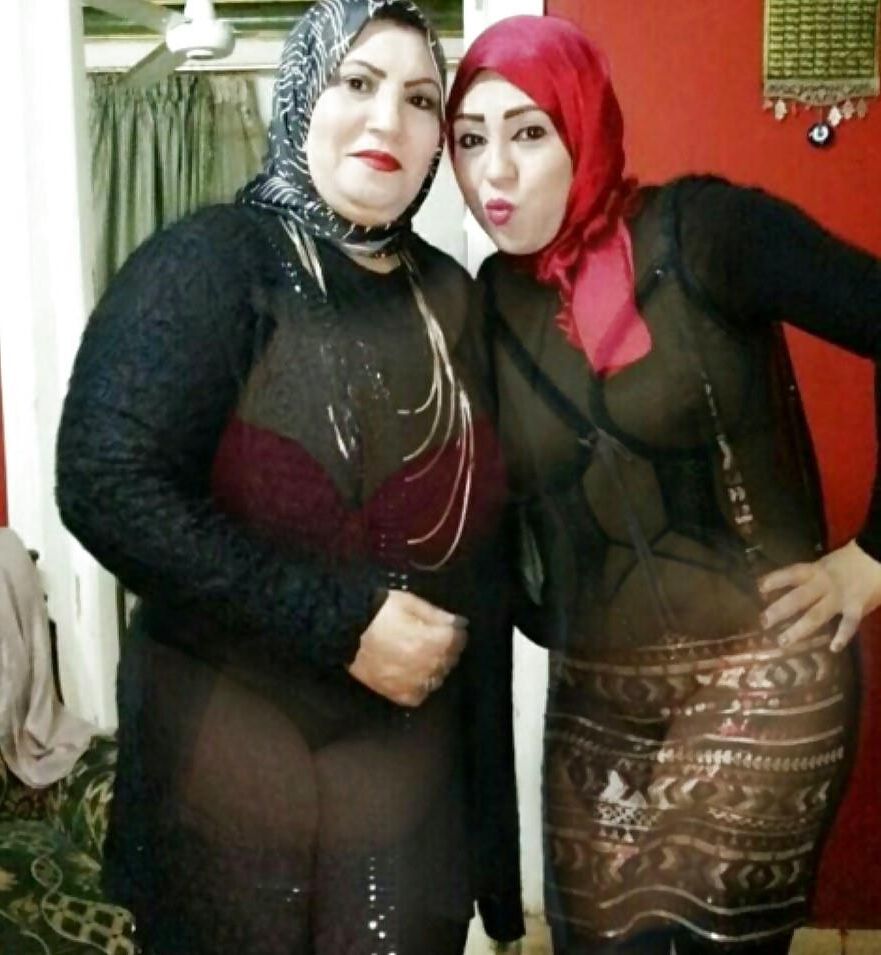 Bougnoules en hijab transparent une violence (porno arabe français arabe)