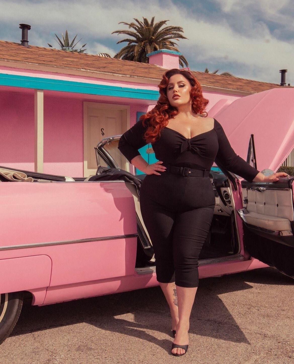 Aura Big Ass Big Boobs Redhead BBW Modelo Hot Sdots Mixed Hot Shots