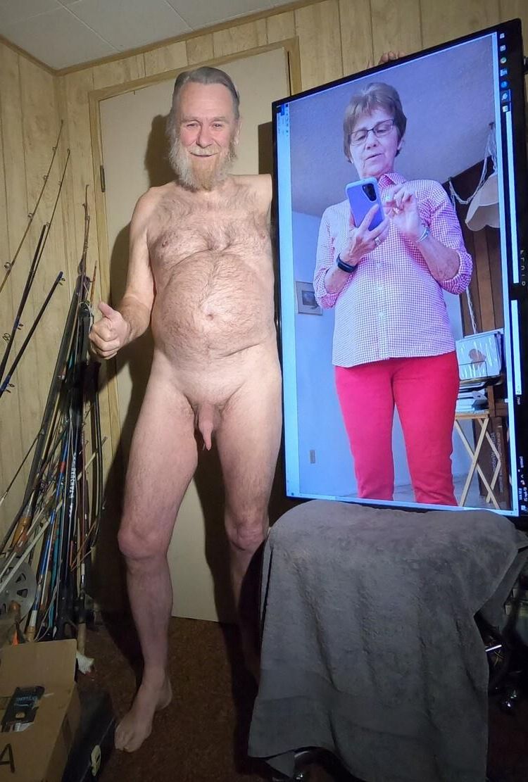 CHRIS LOVES TO EXPOSE HIS WIFE 
