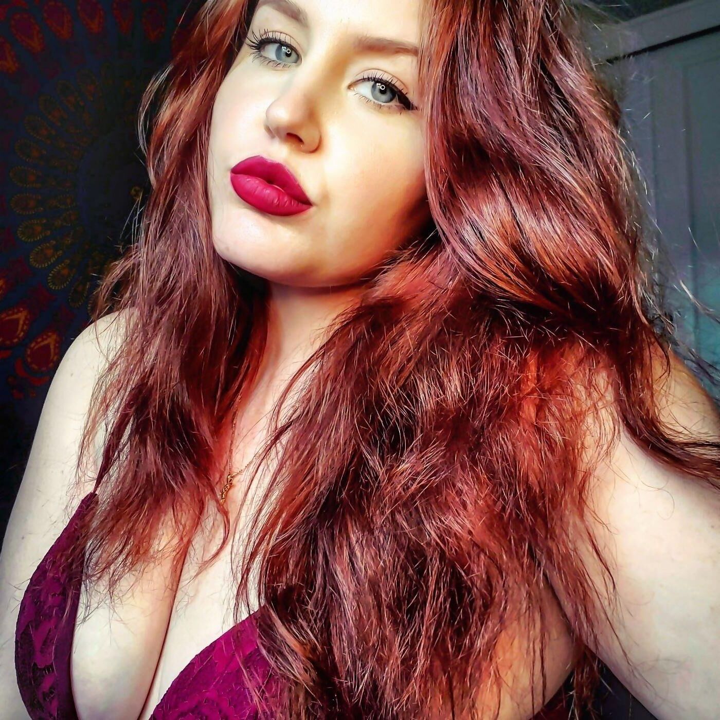 Aura Big Ass Big Boobs Redhead BBW Modelo Hot Sdots Mixed Hot Shots