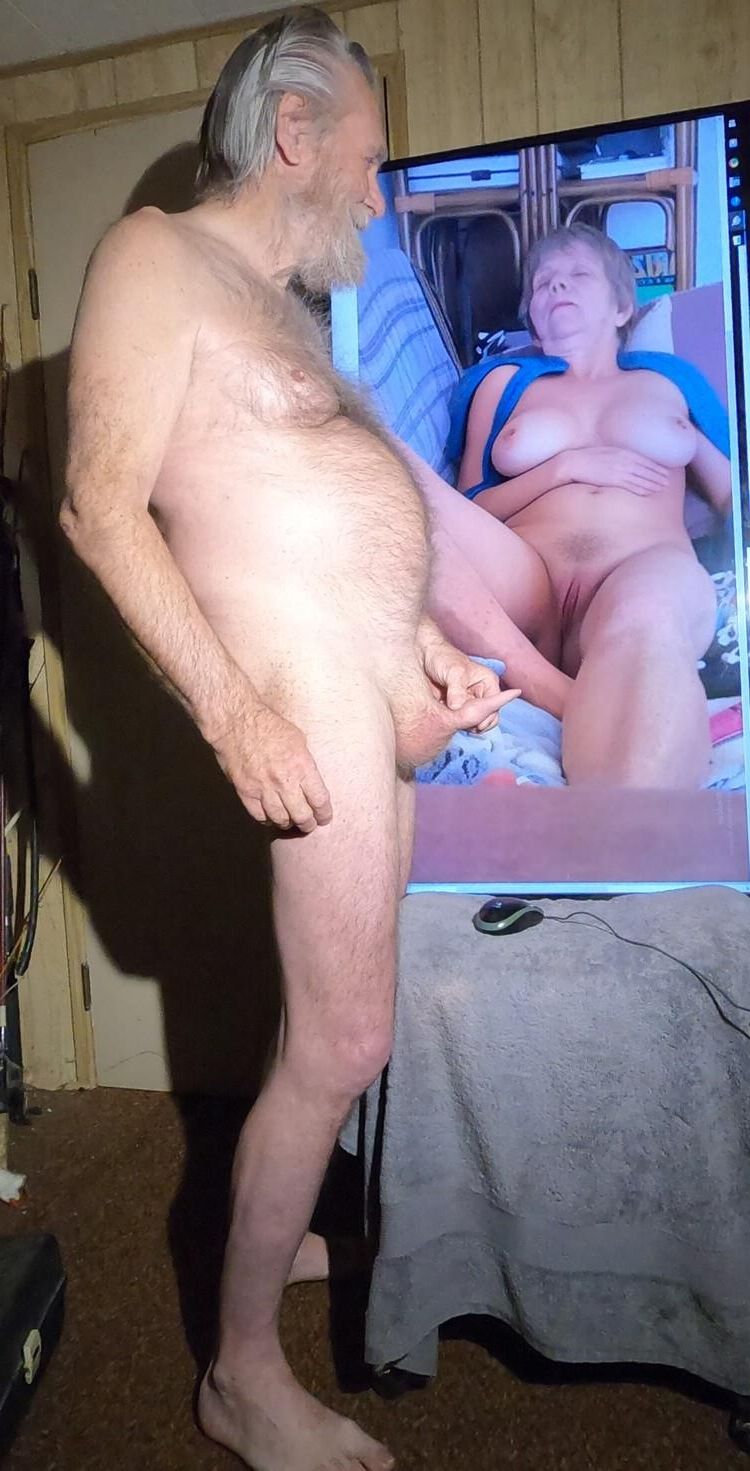 CHRIS LOVES TO EXPOSE HIS WIFE 