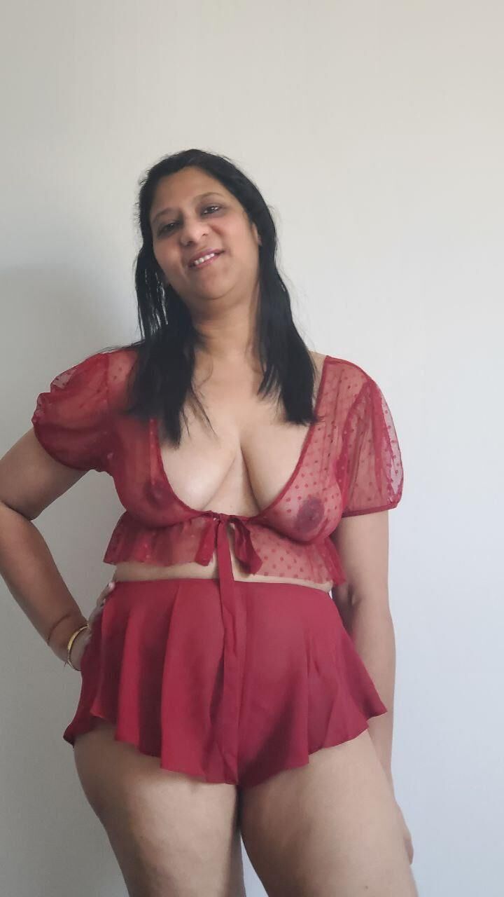 Aunty indien mature étant une salope