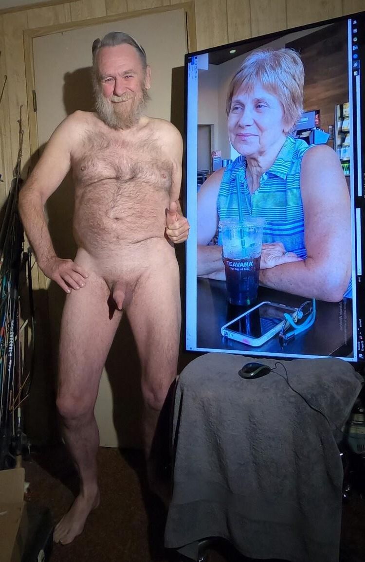CHRIS LOVES TO EXPOSE HIS WIFE 