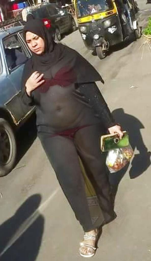 Bougnoules en hijab transparent une violence (porno arabe français arabe)
