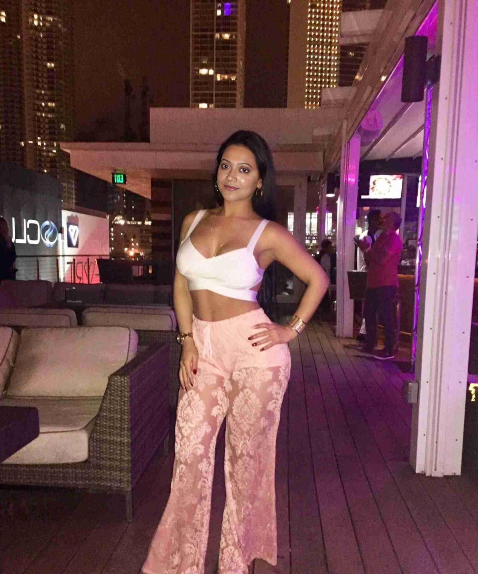 このアマチュアインディアンの熟女のIDは野生になりましたか？