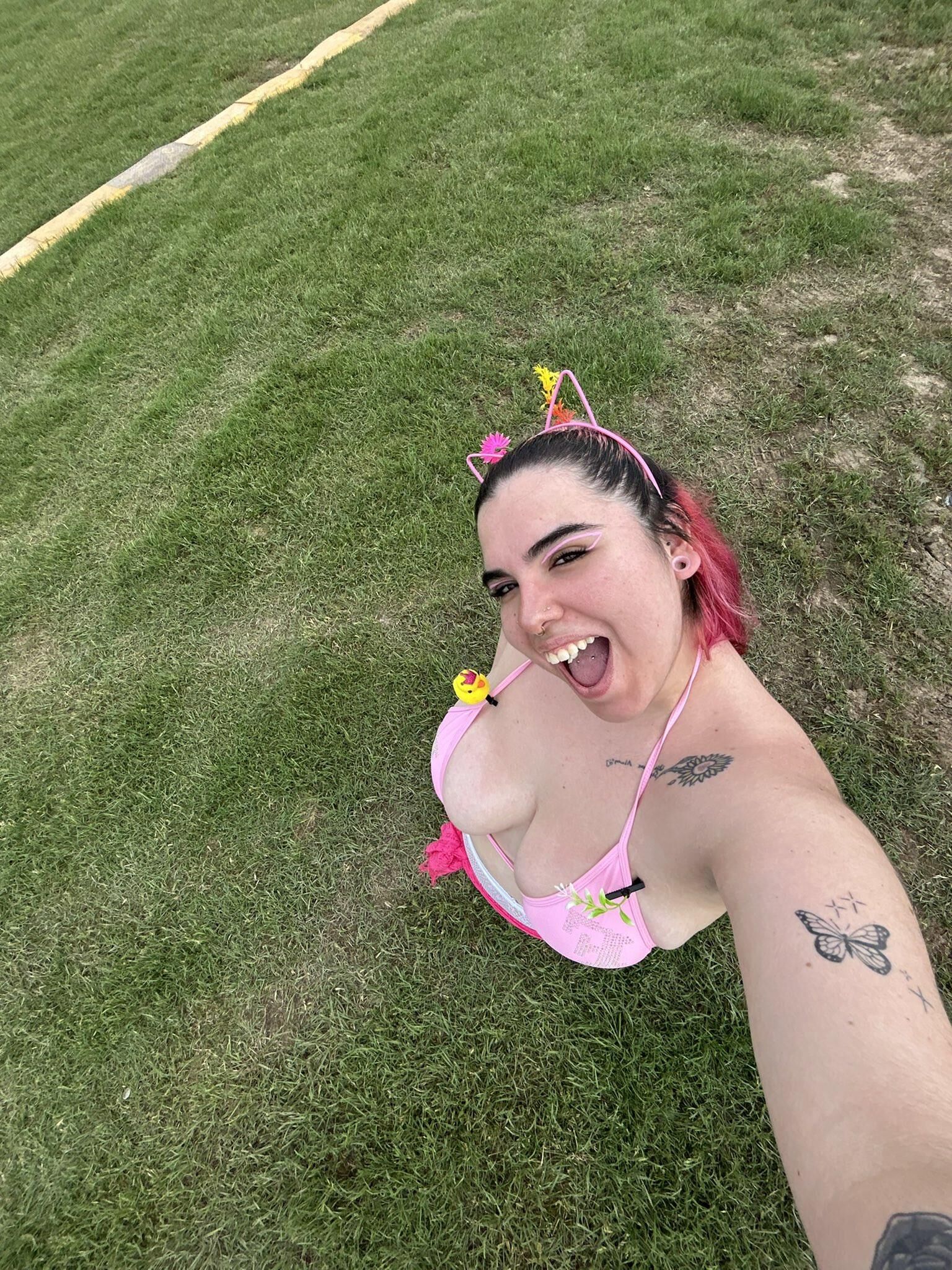Dani enormes tetas grandes culo belleza bbw latina chicas mezcladas disparos calientes