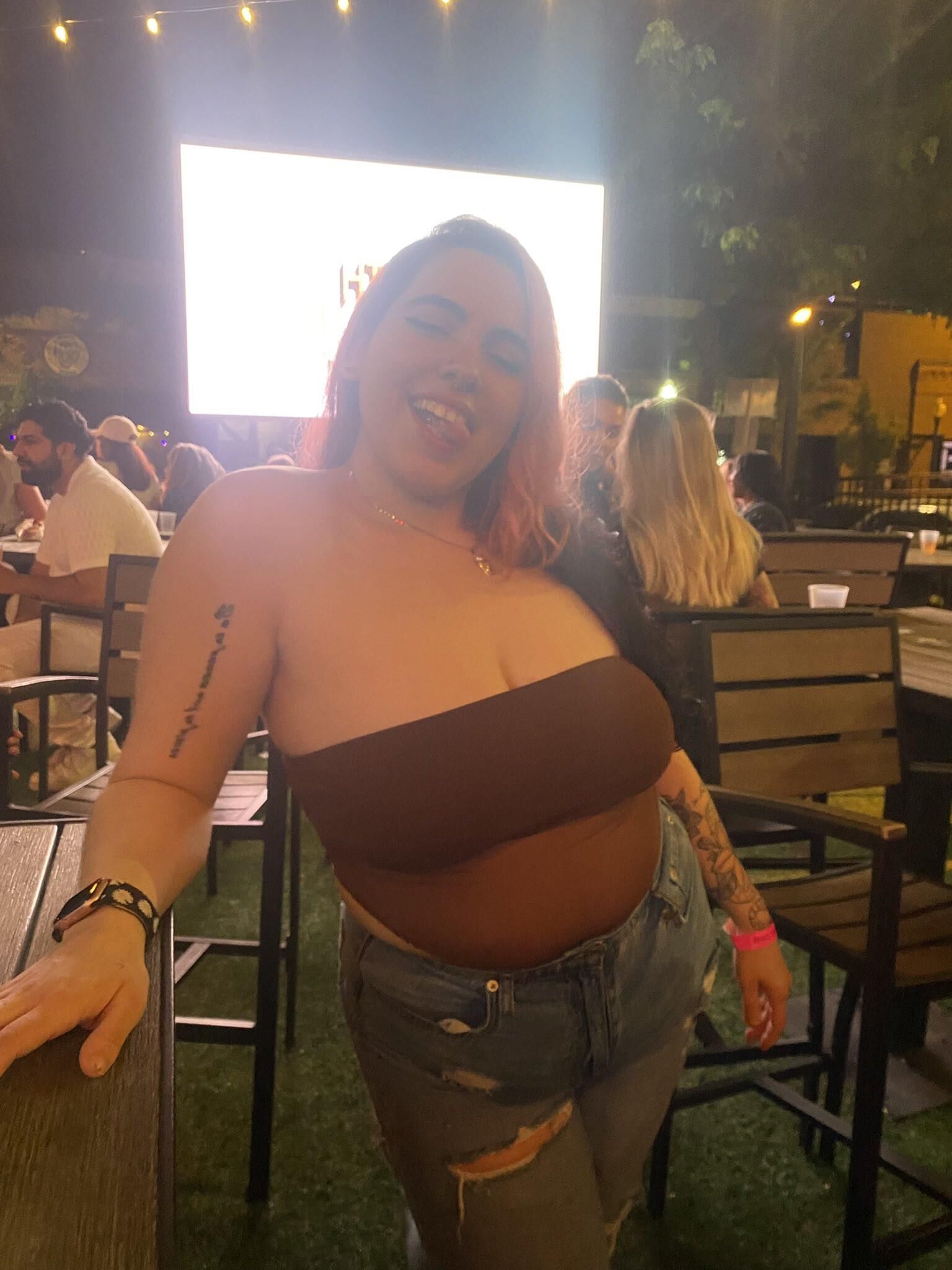 Dani enormes tetas grandes culo belleza bbw latina chicas mezcladas disparos calientes