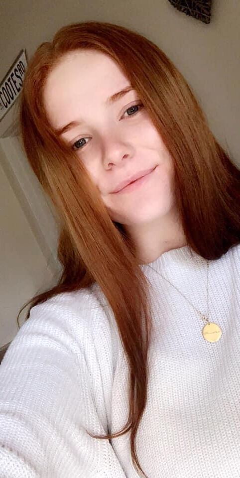 Sexy Redhead Taylor