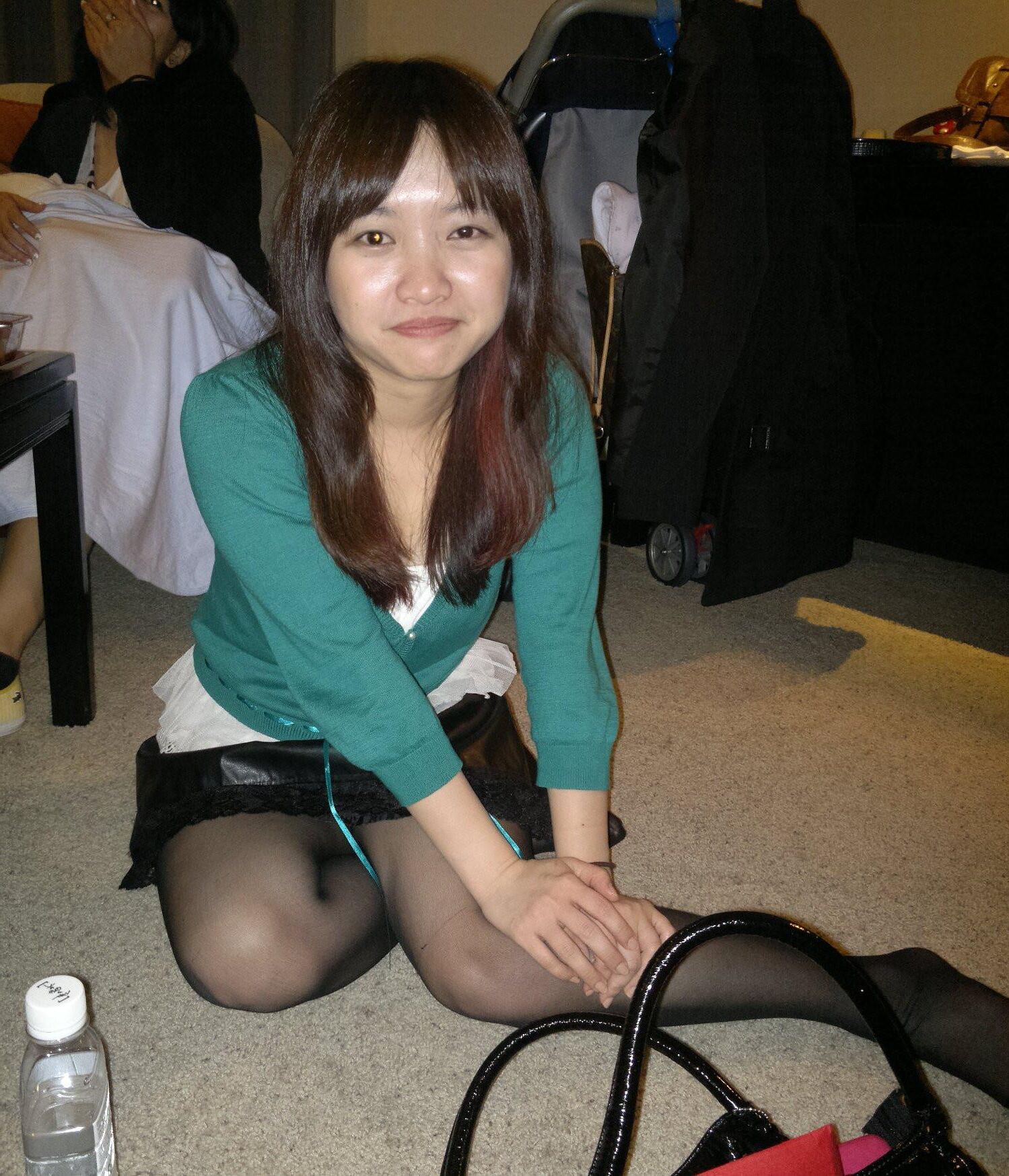 Echtes Leben Strumpfyhose milfs einfach asiatisches Haus fickt