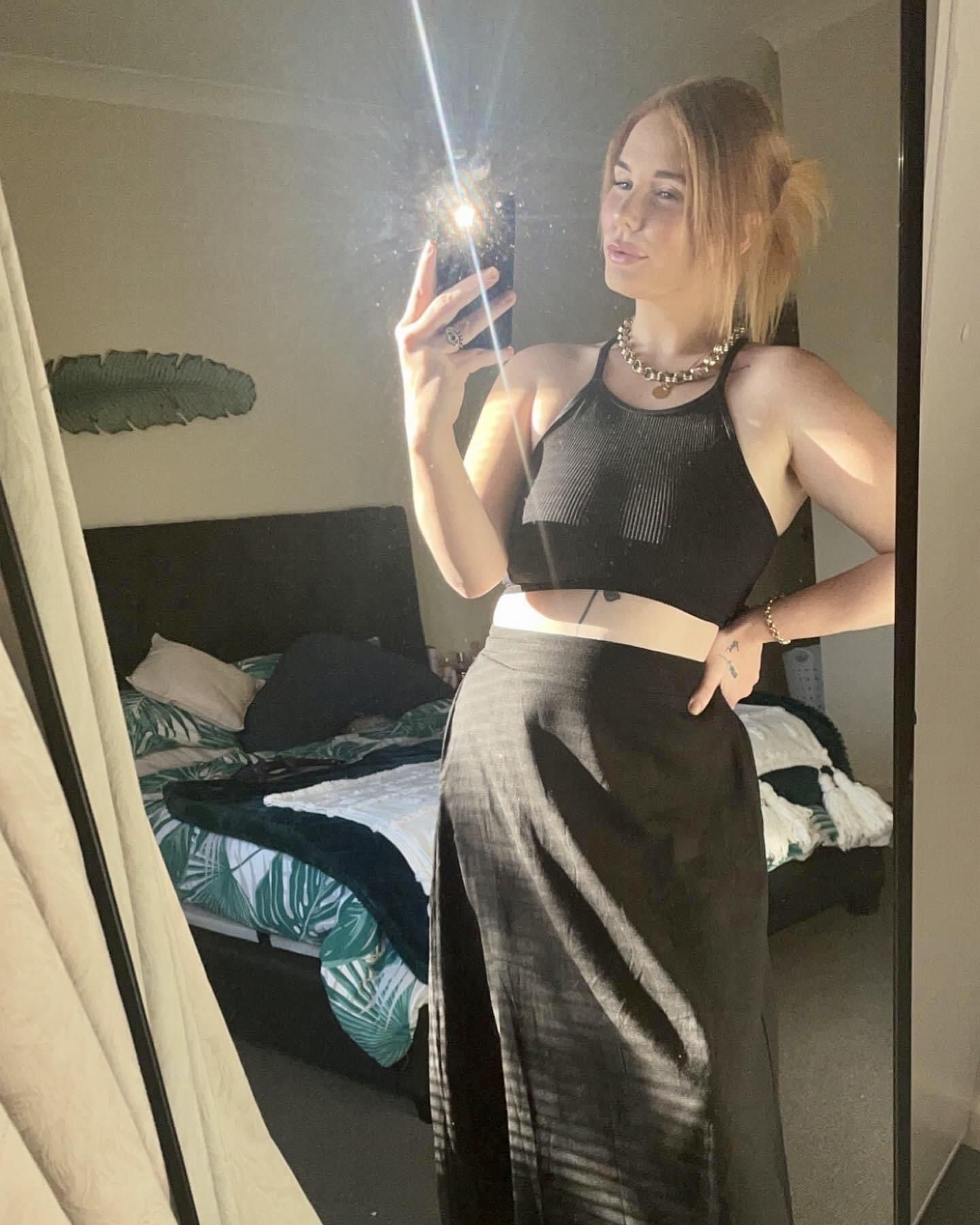 Sexy Redhead Taylor