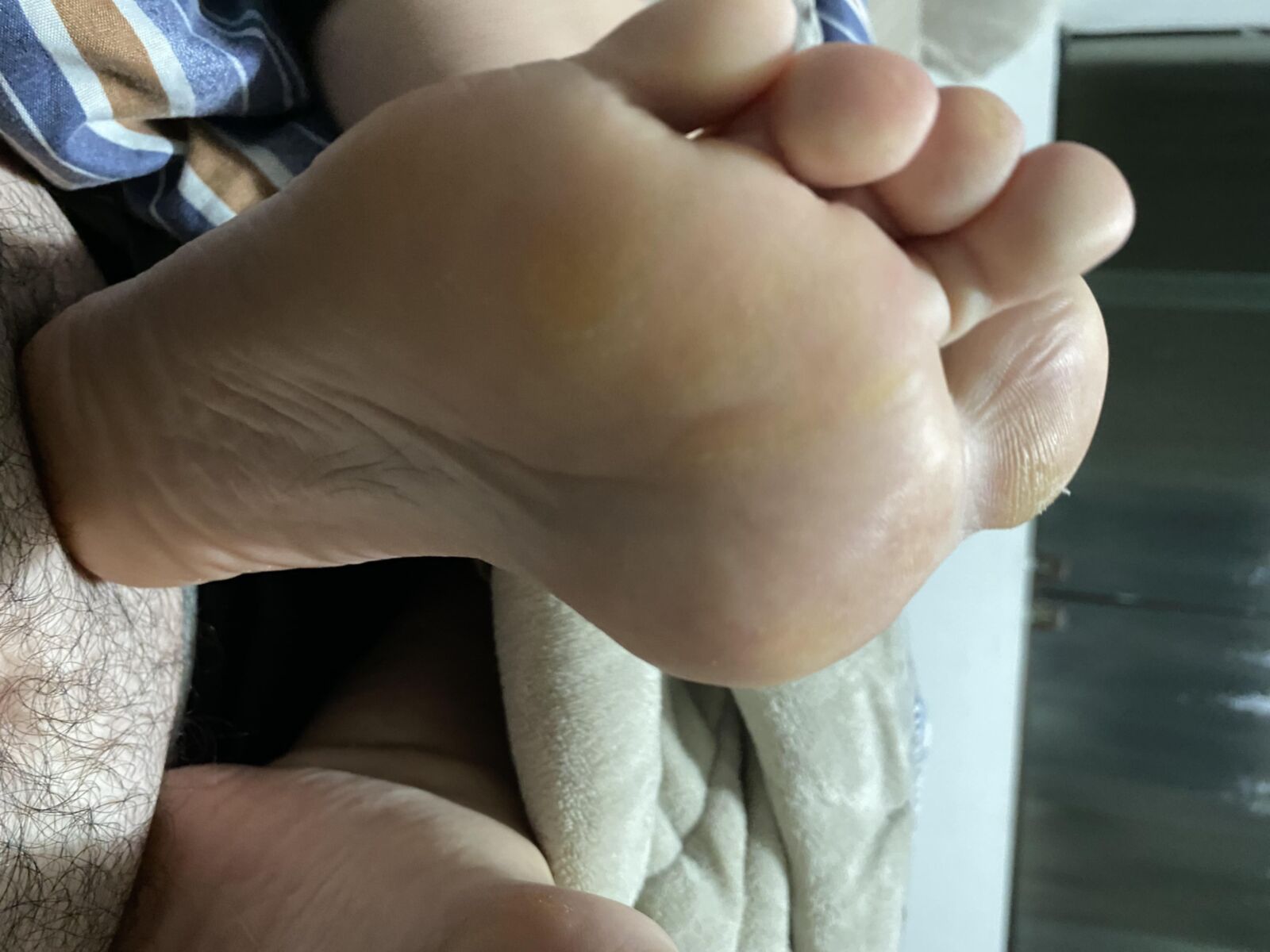 Wife soles to be licked and cummed by a true bbc