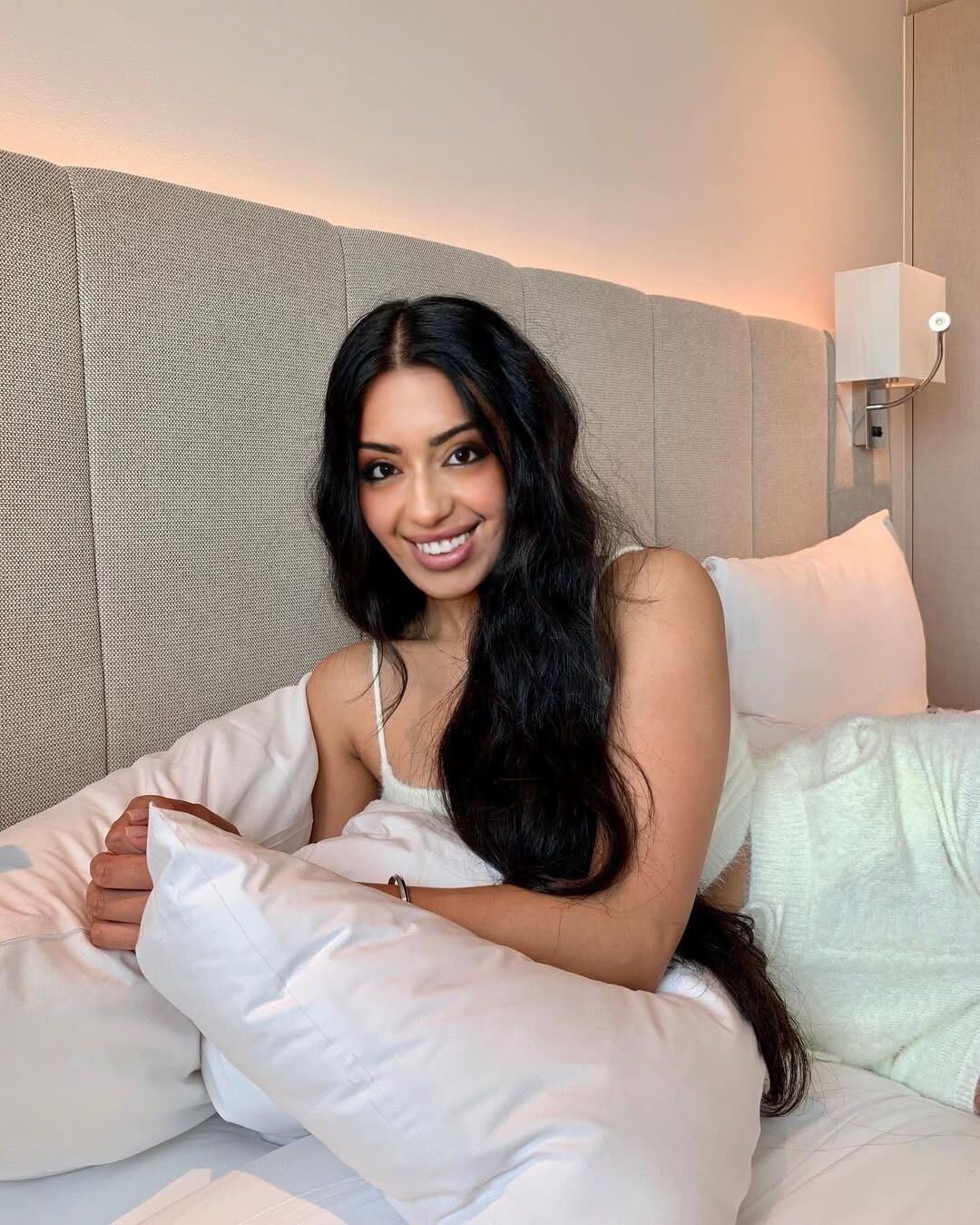 Sexy Punjabi slut Simrin